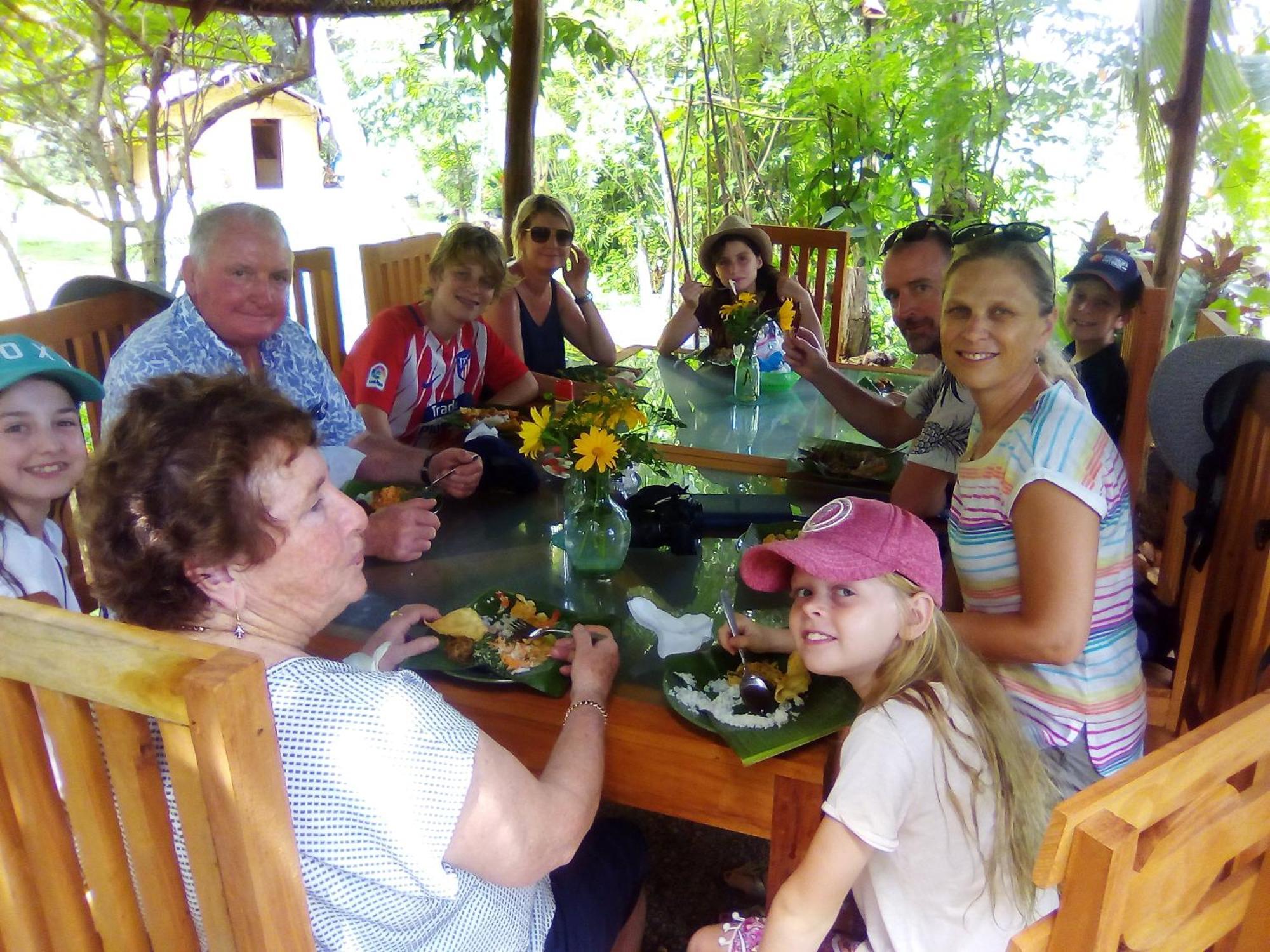 Pahalagawattha Homestay ウナワトゥナ エクステリア 写真